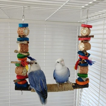Люлка за папагал играчка за птици от дърво, дървена поставка, място за спане с цветна играчка за дъвчене, Метални куки за клетки за малки птици